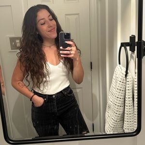 Meet your Posher, Alison